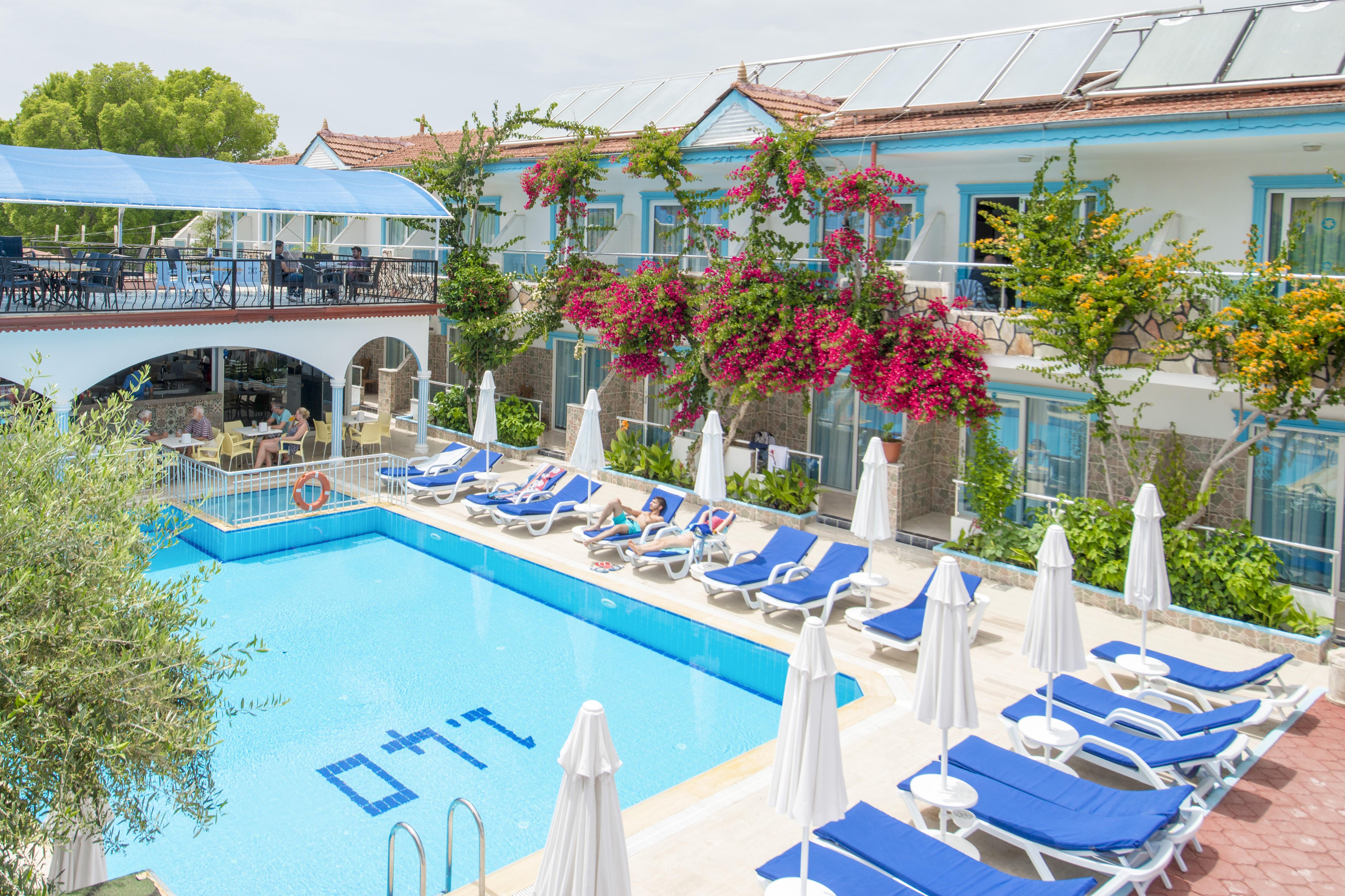 Sunberk Hotel Side Exterior photo